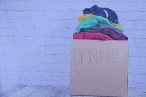 Donacion ADRA donaci贸n de ropa